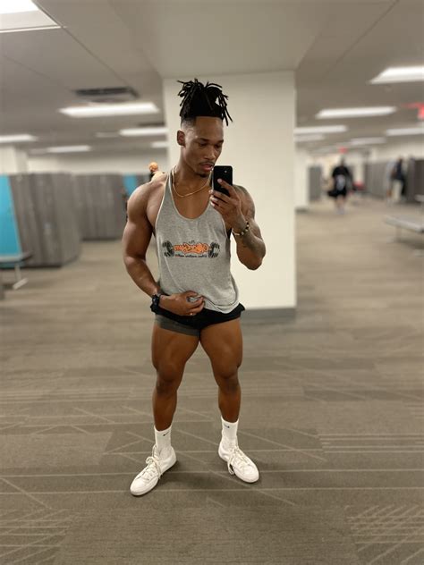 Dreamybull's real name is Perrell Laquarius Brown and he lives in North Carolina where he has a wife and two kids. He was born in 1992, making him 30 years old as of 2022. Brown is a self-proclaimed "Advocate for Straight Men Extreme An*l Play." Therefore, he makes a lot of his income from his private website and subscriptions for his explicit ...